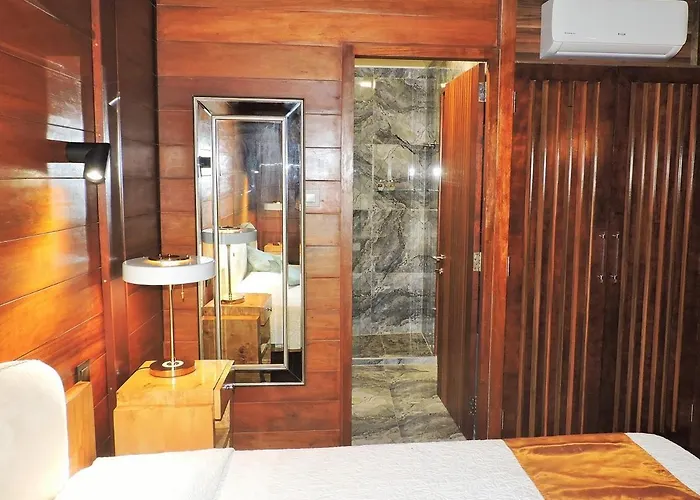 Bois Joli Villa *